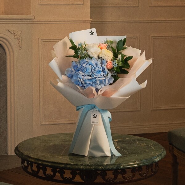 꽃집청년들,양산을 든 여인(서울한정)